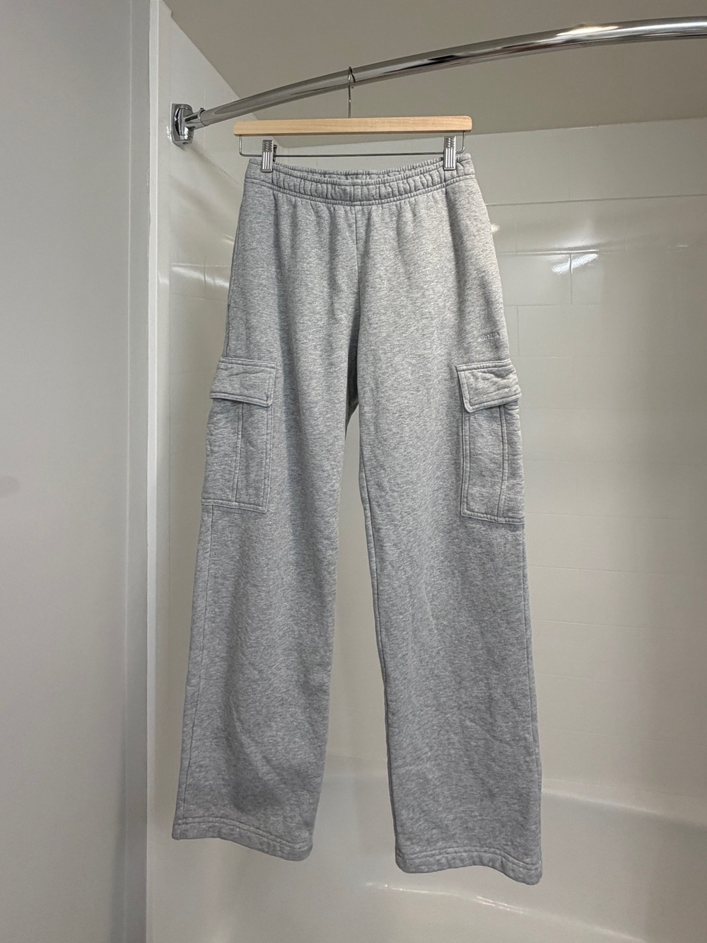Aritzia Cozy Sweatfleece Cargo Sweatpants